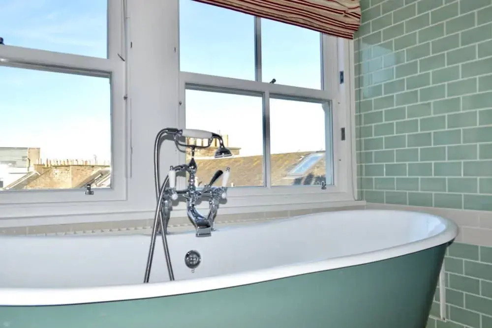 Incredible Edinburgh Penthouse Apartment With Roof Terrace