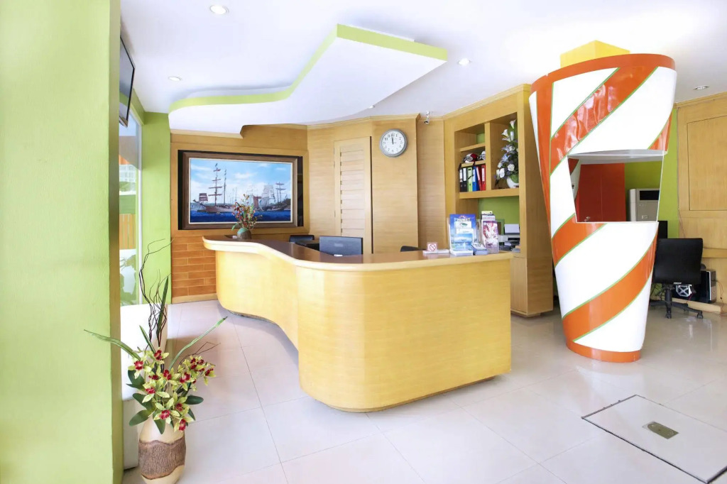 Patong Eyes Hotel