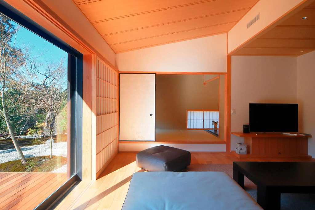 Aoi Suites at Nanzenji Modern & Traditional Japanese Style