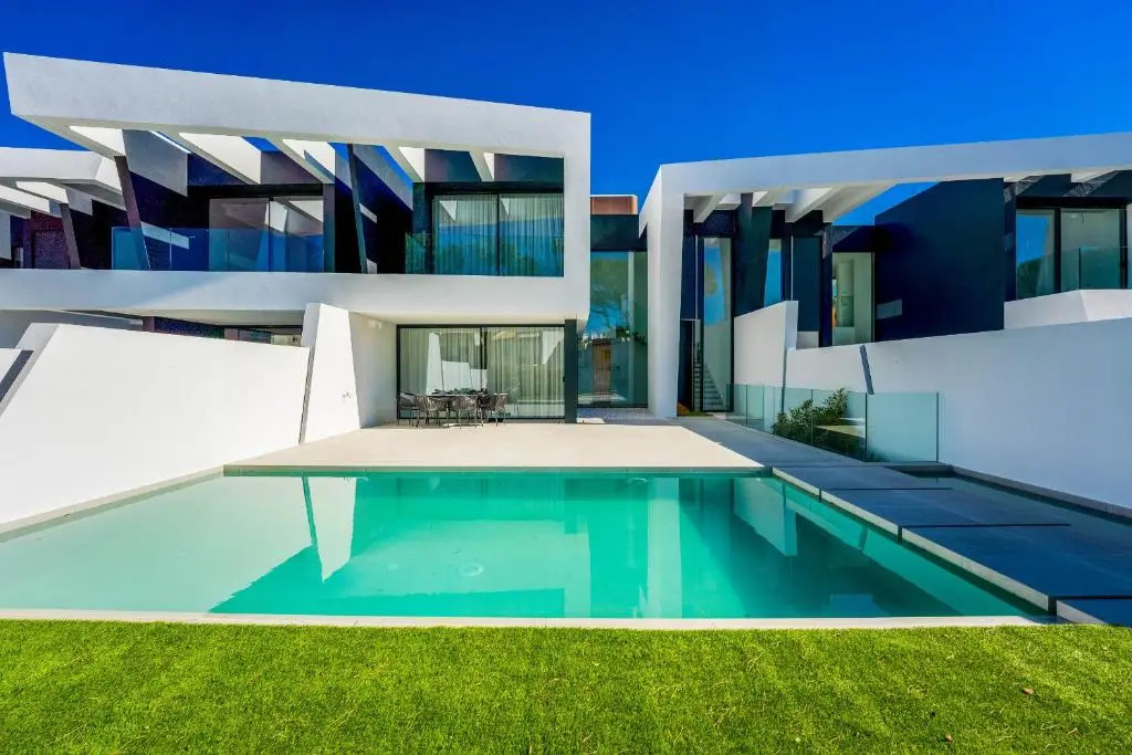 One Six Villa