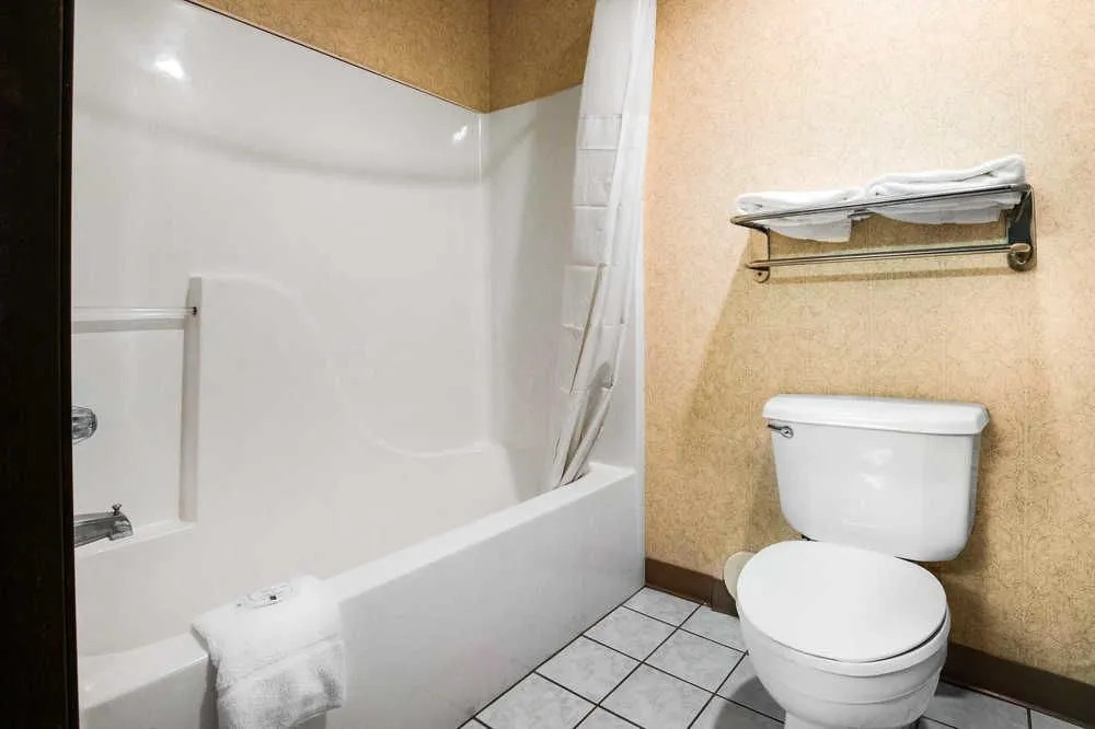Americas Best Value Inn Monee / Chicago Area