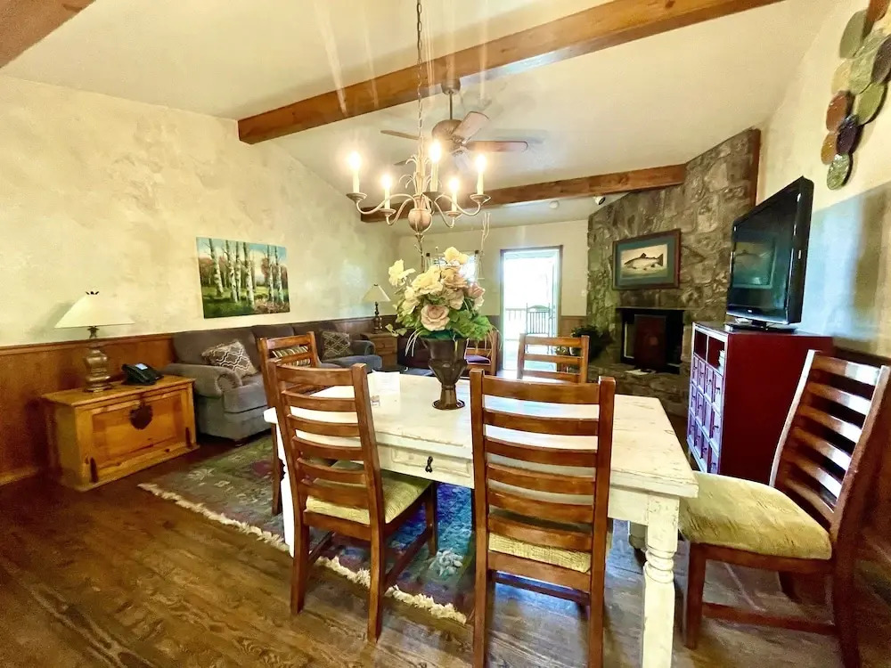 C8, Two bedroom, two bath log-sided, lake view luxury cottage with hot tub