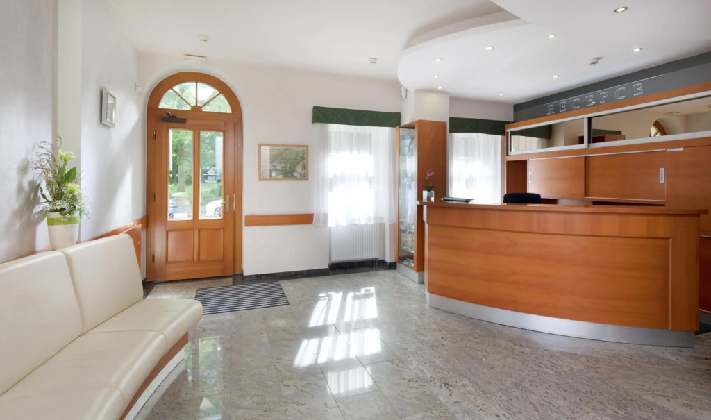 Hotel Reza