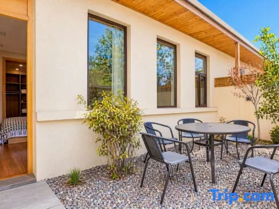 Zhenshang · Coastal Courtyard Homestay