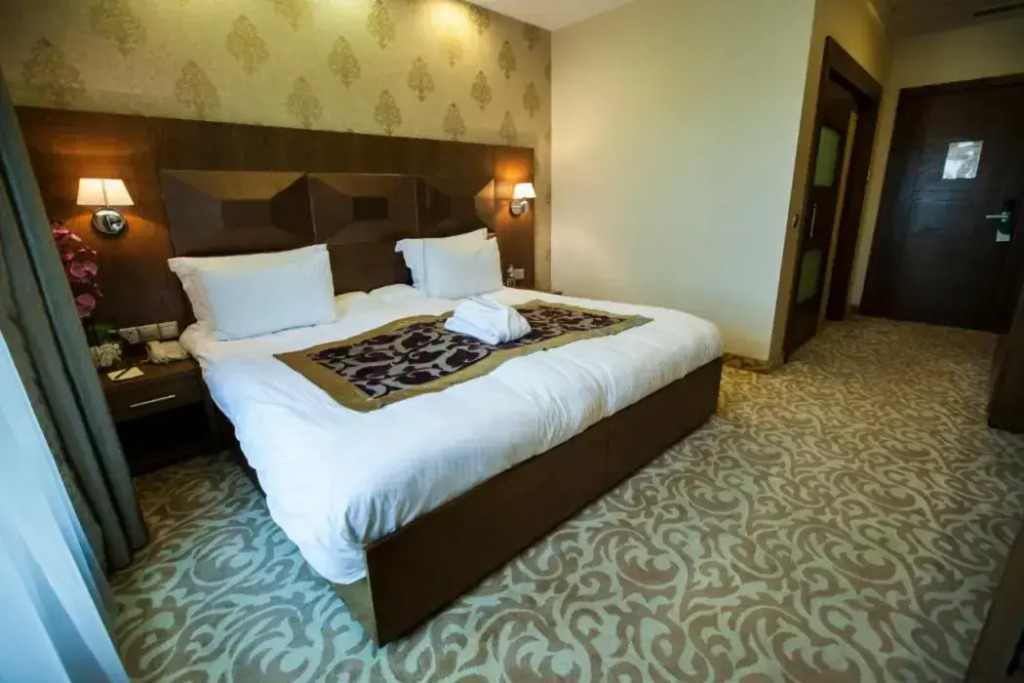 Fiori Hotel