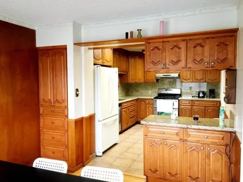 Private Unit / Private Bathroom Near BART & SF