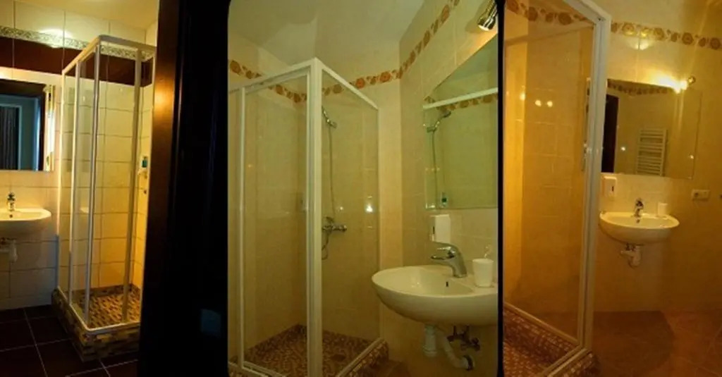 Hotel Deluxe