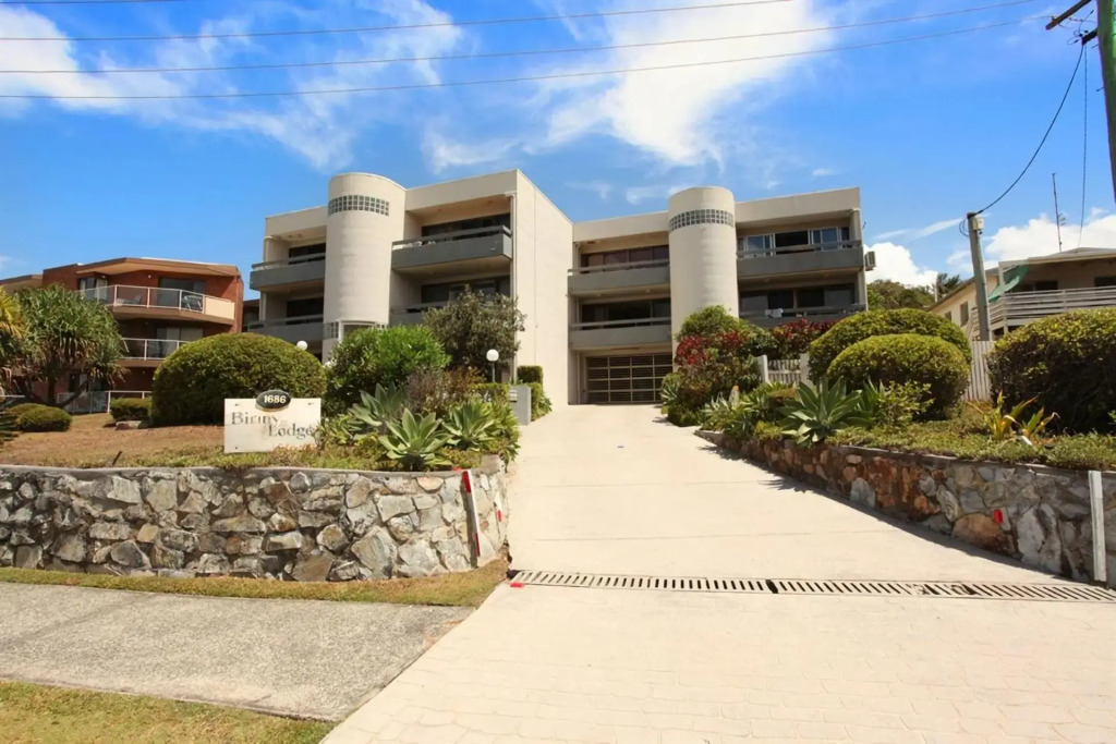 Unit 2, Biriny Lodge, 1686-1689 David Low Way Coolum Beach