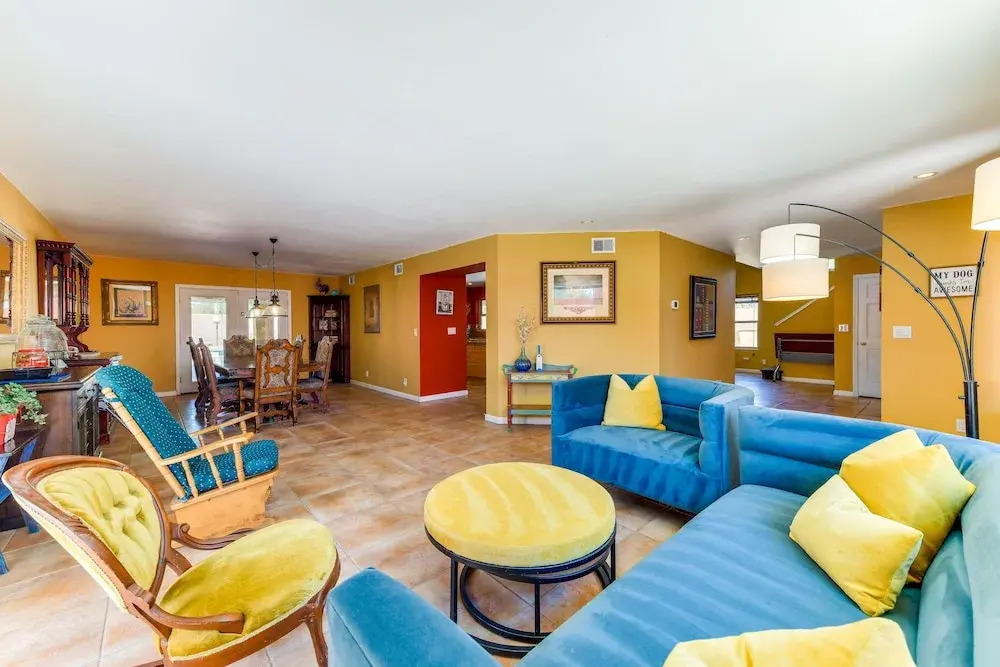 Secluded Mesa Home w/ Pool, Outdoor Kitchen & Bar!