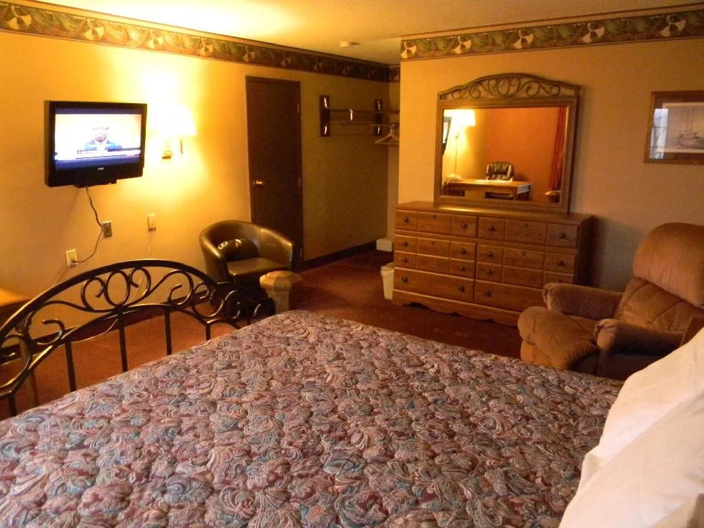 Southfork Motel and Grill