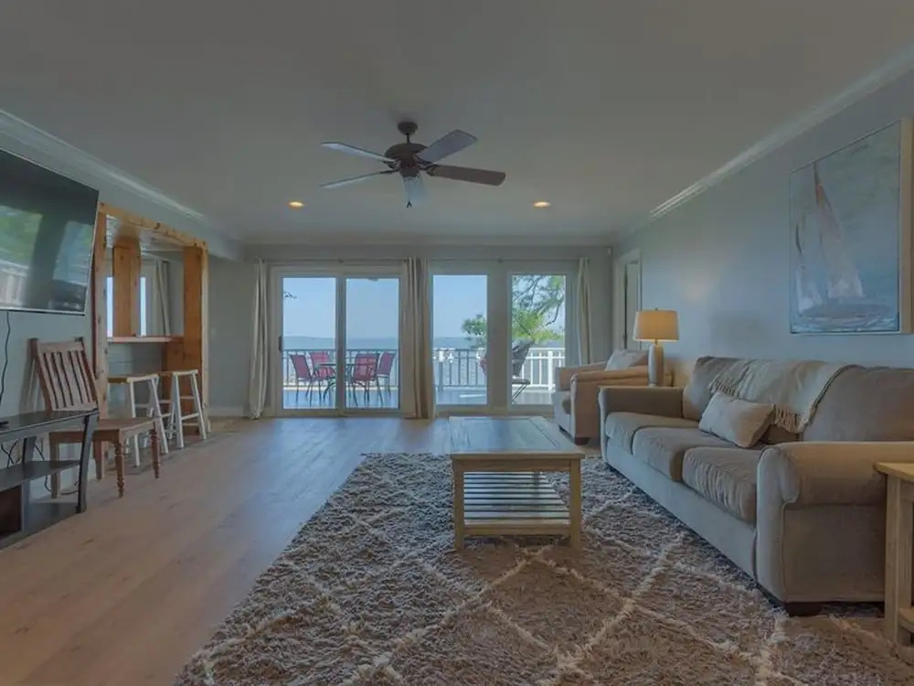 Dolphin Hideaway by Meyer Vacation Rentals
