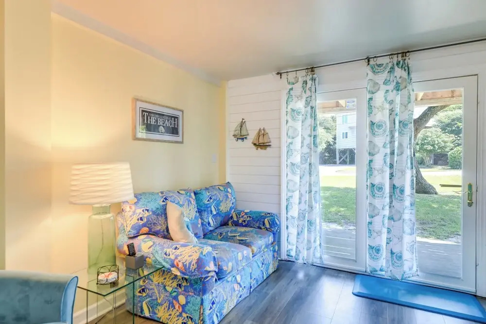 Emerald Isle Vacation Rental, Walk to Beach!