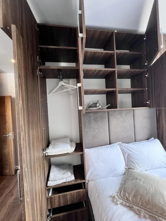 London Studio Retreat - Colney Hatch Lane