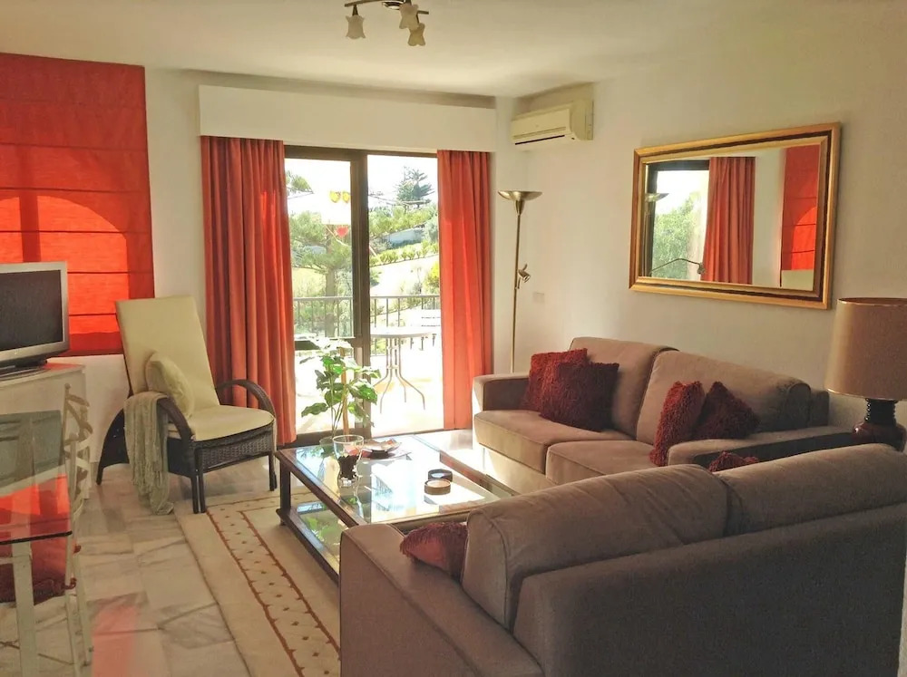 Spacious, Newly Renovated Apartment