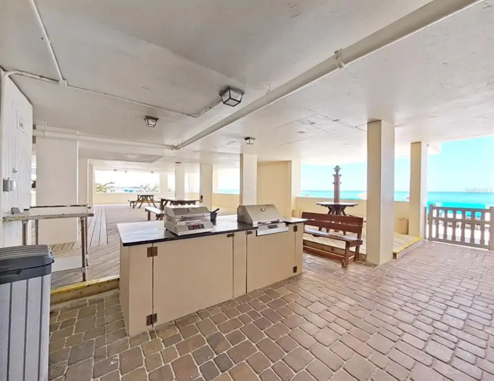Madeira Vista 202 by Distinctive Beach Rentals
