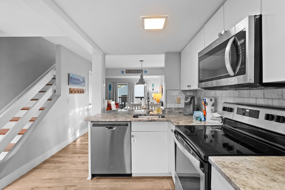 Family-Friendly Hilton Head Villa: Walk to Beach