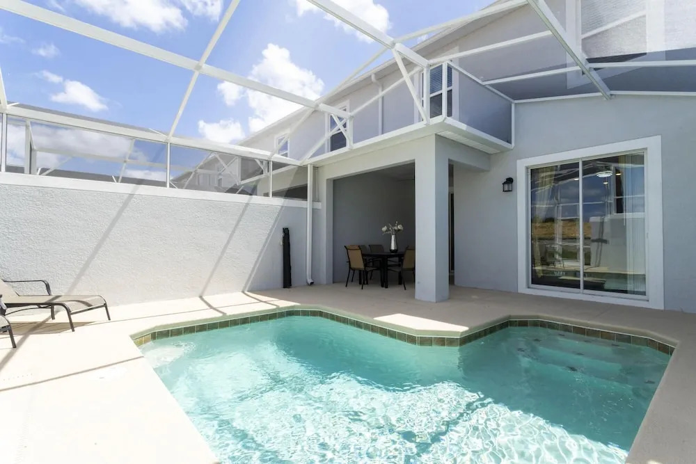 Gorgeous 4Bd w Pool Champions Gate 1196