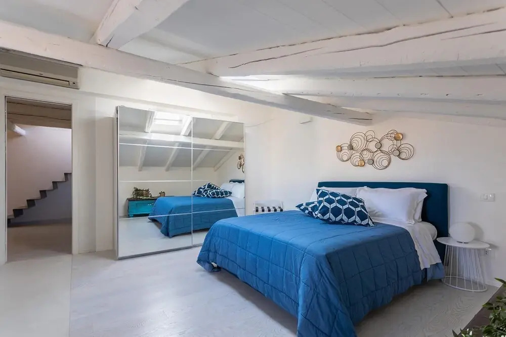 Mirror Apartment With Seaview Terrace