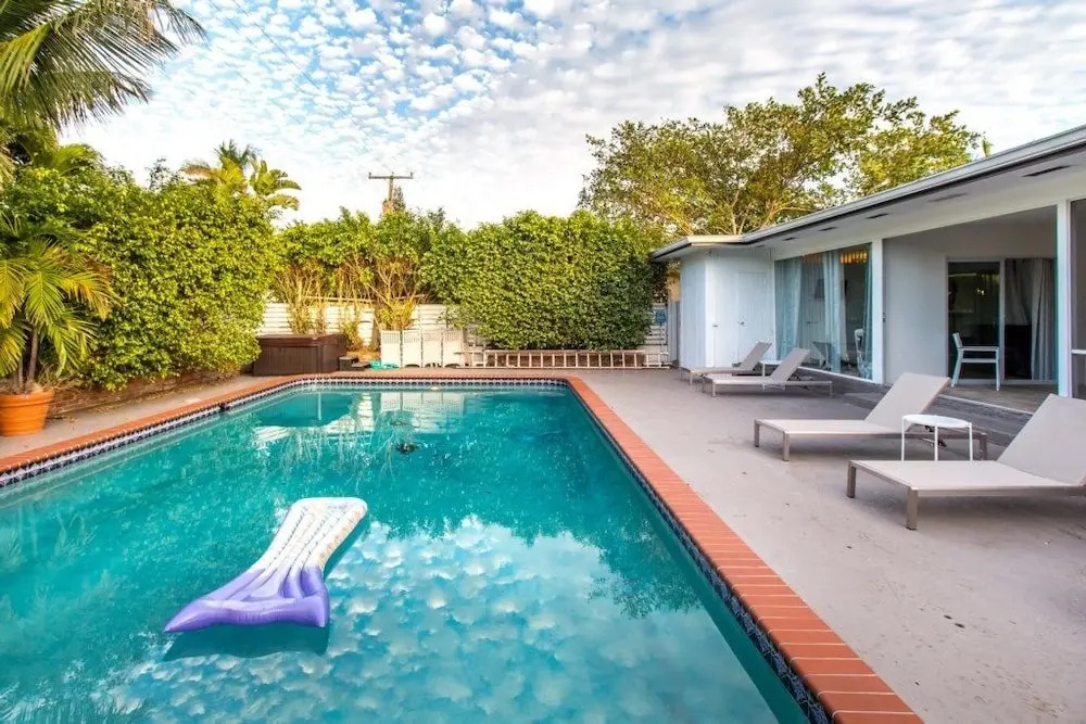 Hollywood Chateau - 7 Br Villa