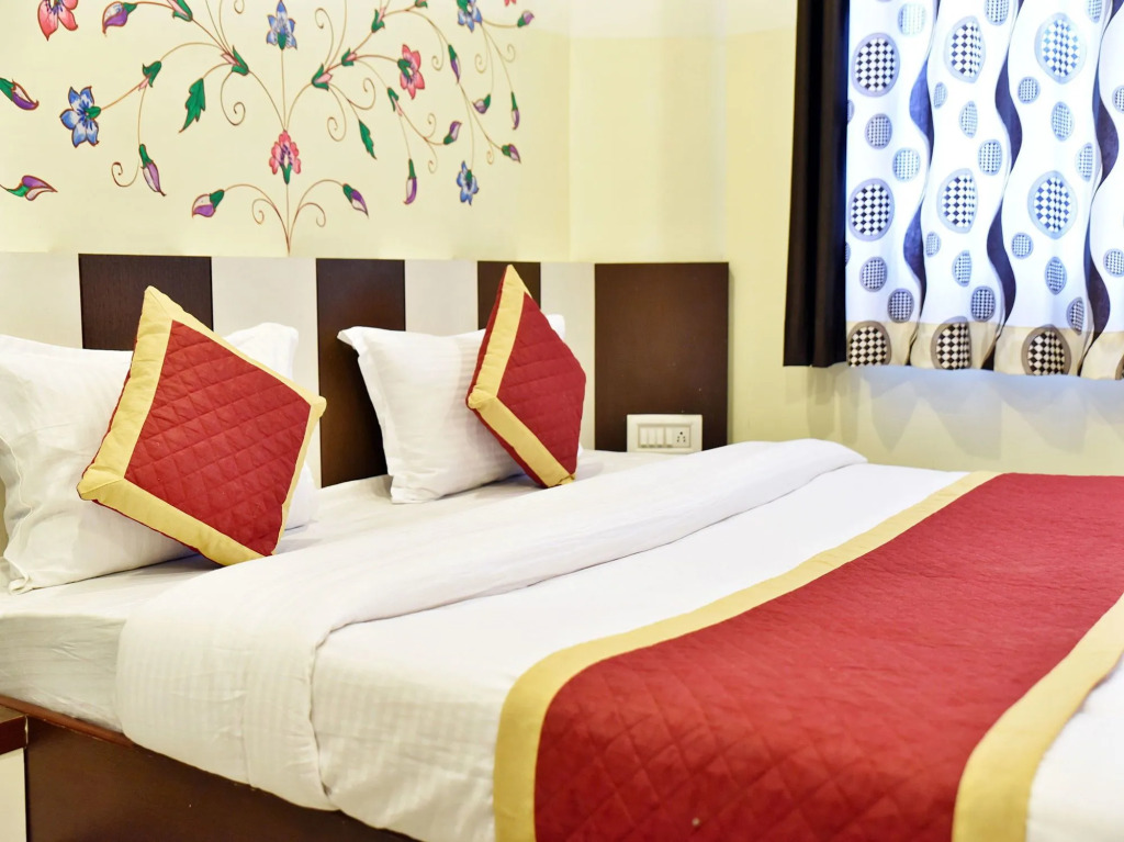 OYO 11389 Hotel NG Palace