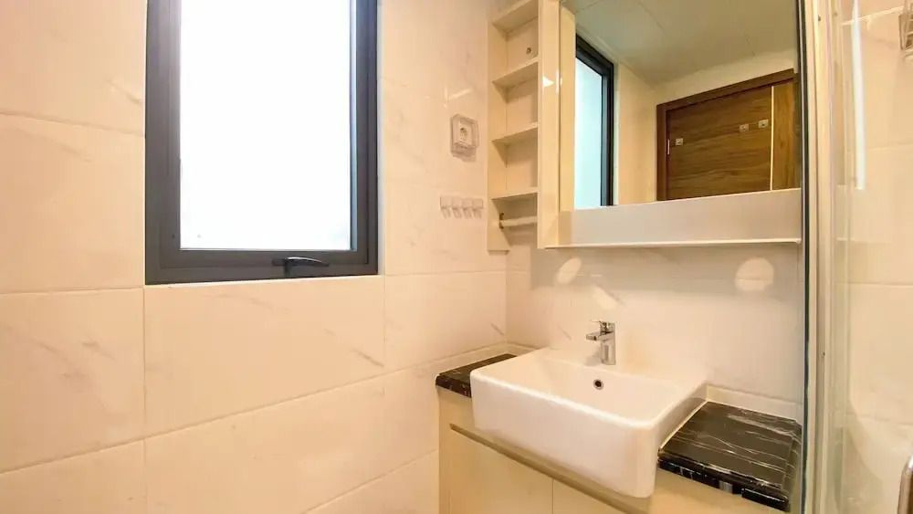 Luxury 2Br With Working Room At Sky House Bsd Apartment