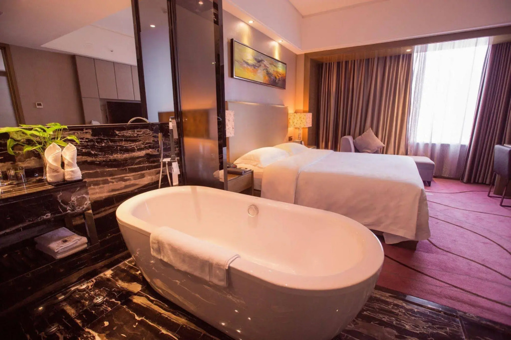 La Perle International Hotel