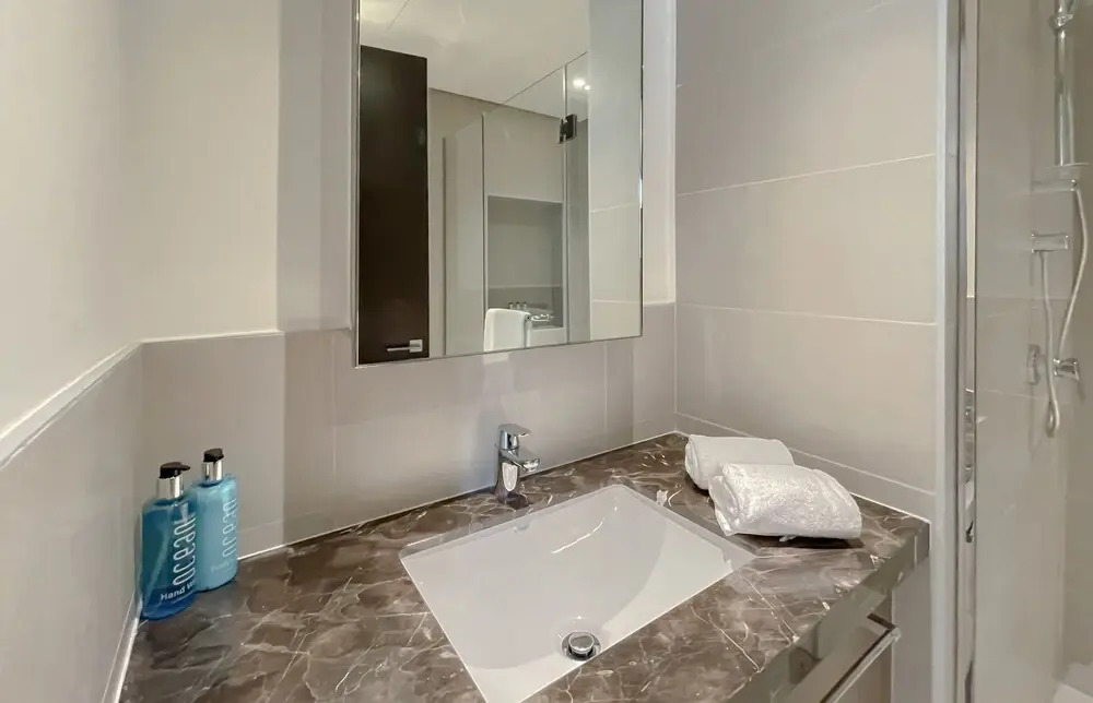 4B-BLVD Heights 2-3801