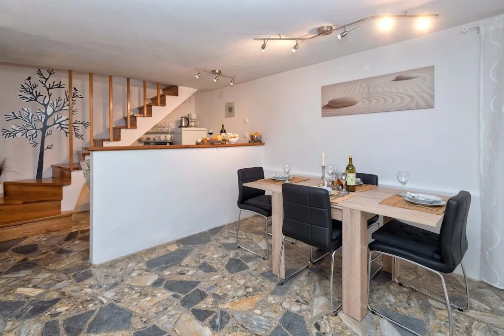 House Darina