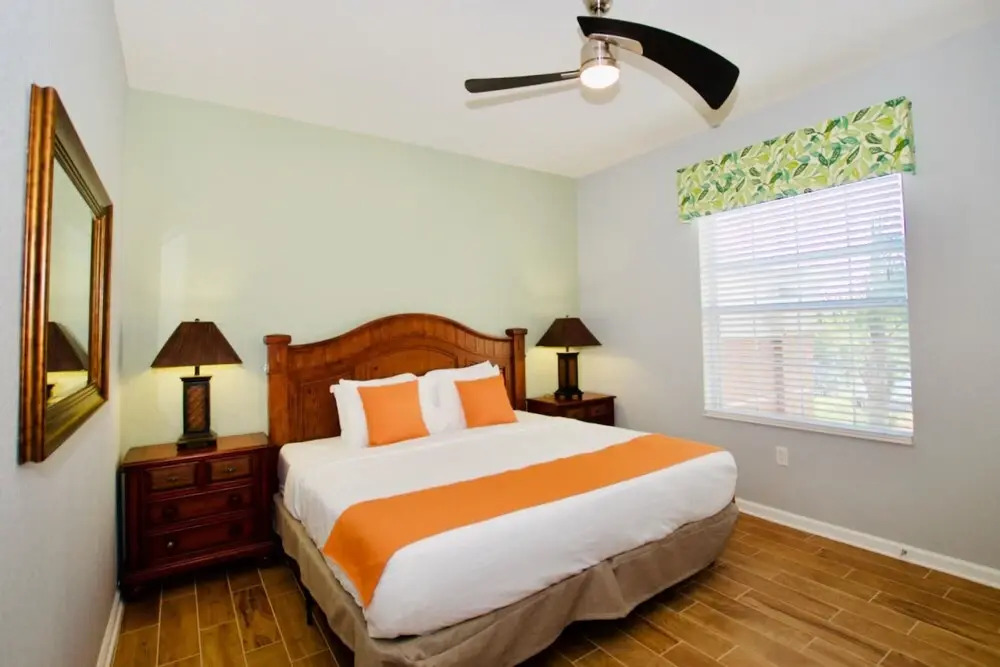 Vista Cay Luxury 4 Bedroom Condo 3122