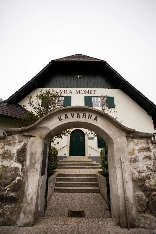 Vila Monet
