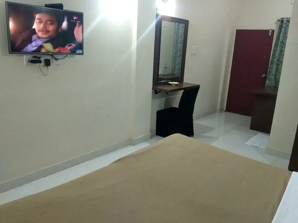 JK Rooms 108 Hotel Royal Regency