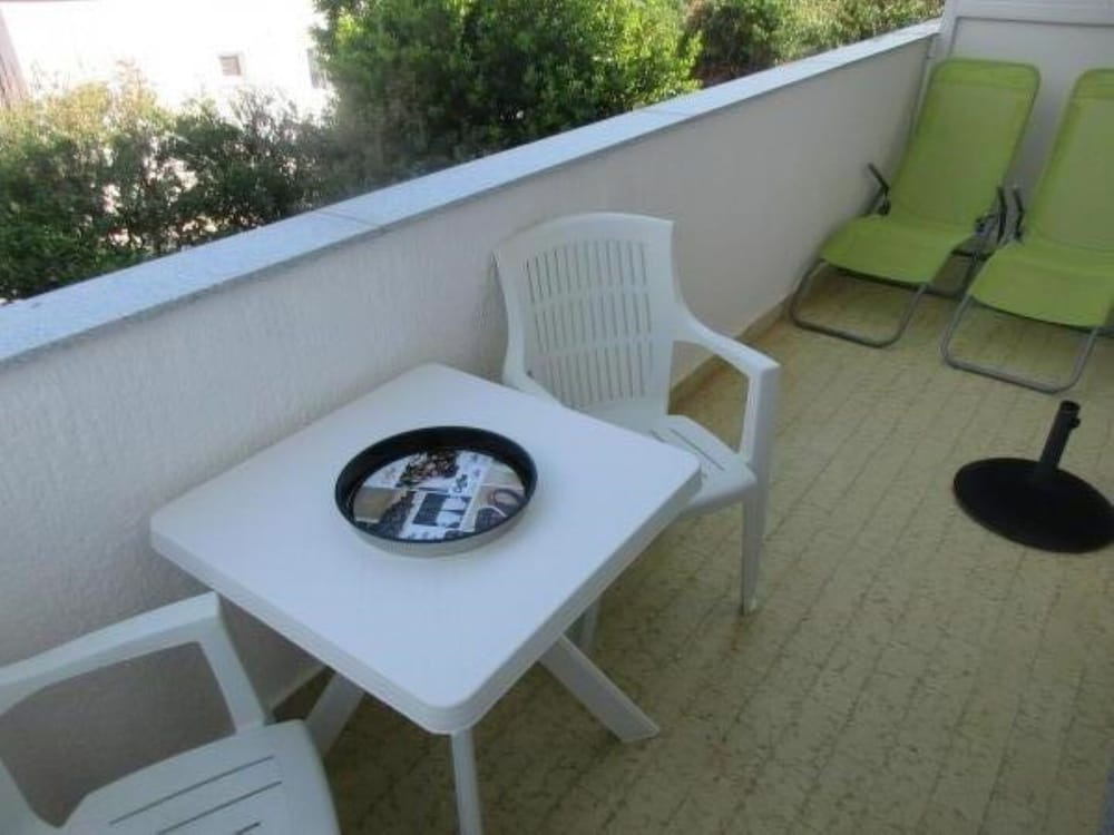 Apartments Nadica