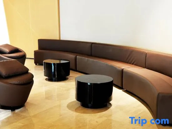 Longshun Hotel