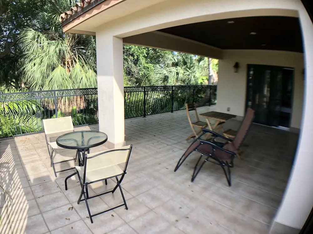 Huge House in Fort Lauderdale - 819