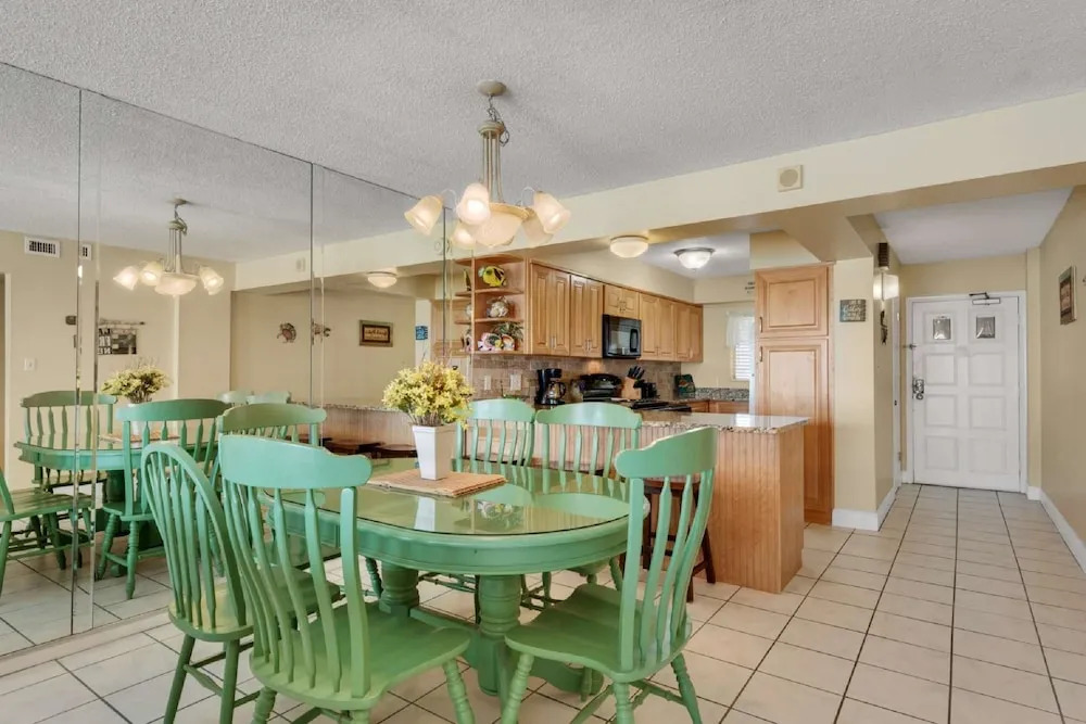 Regency Towers 3 Bedroom Apartment