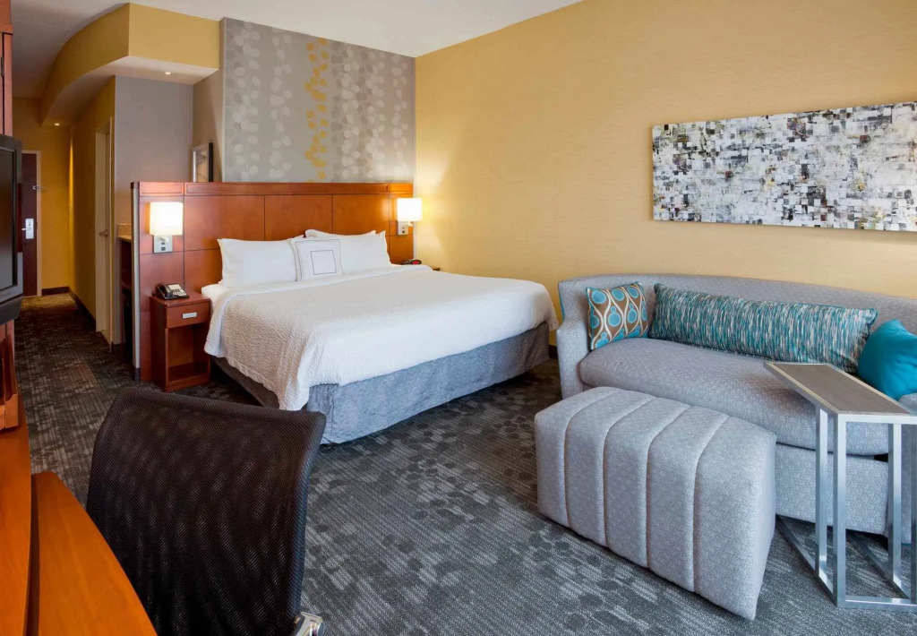 Courtyard by Marriott Minneapolis Maple Grove/Arbor Lakes