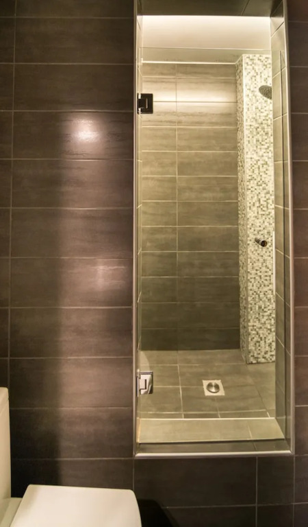 Beautiful Modern Aprt with 1BR in DT Athens