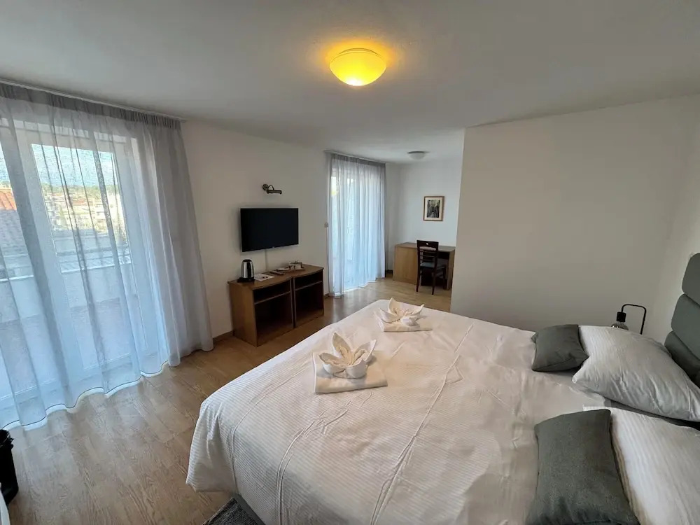 Artena Hotel