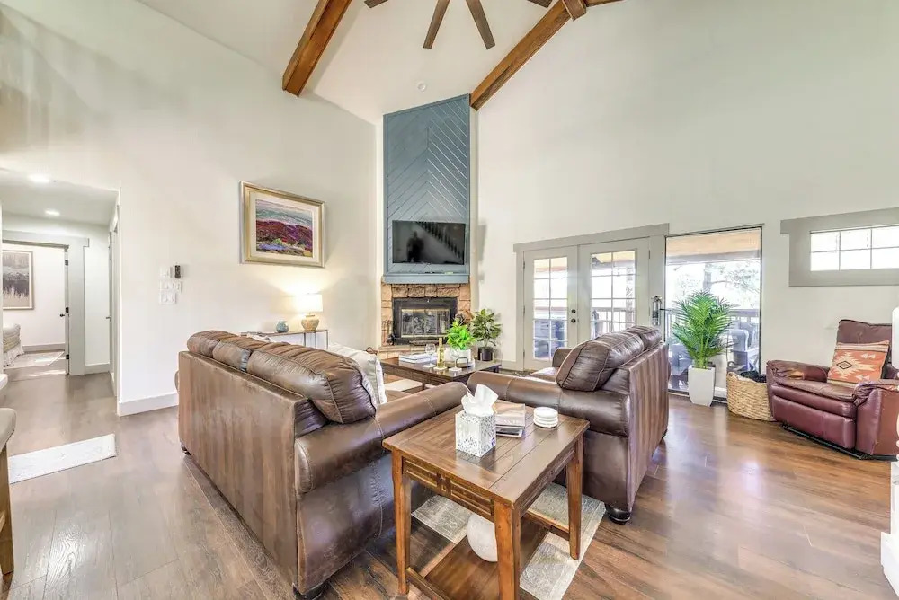 Moondance Ruidoso Retreat w/ Hot Tub & Views