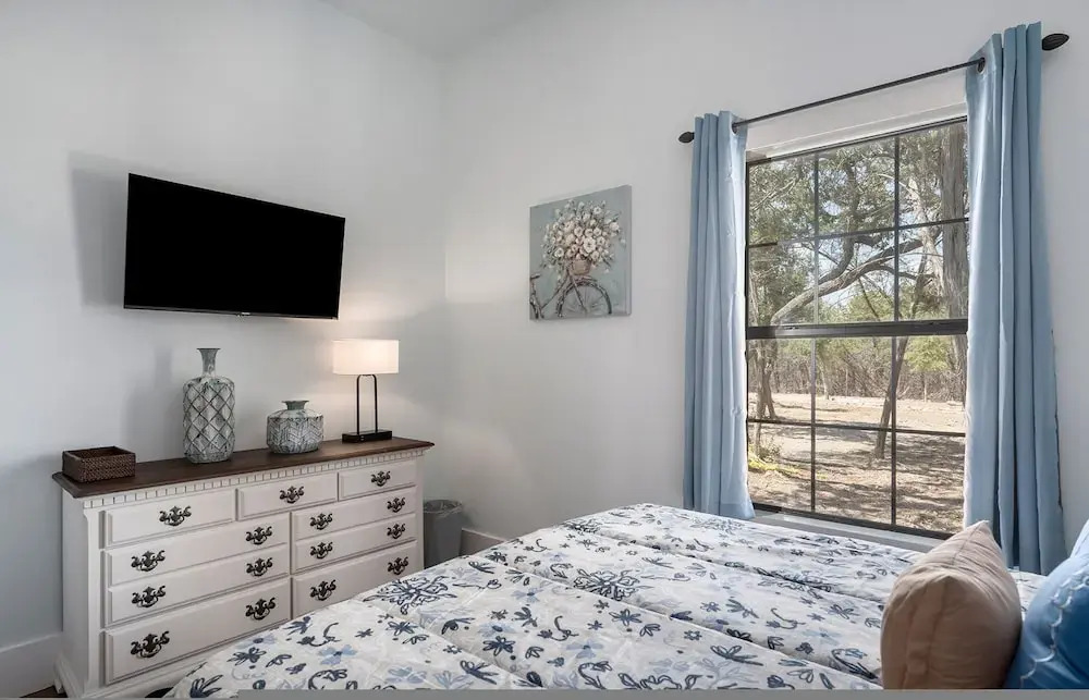Terracotta Oasis - Wimberley for 30 Guests