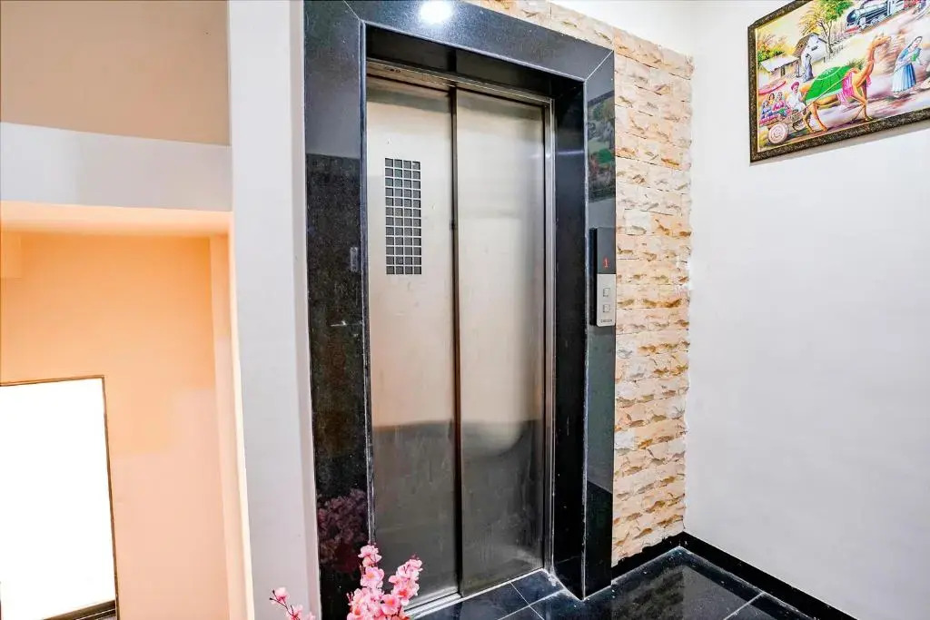 Fabhotel Himalay Guest House
