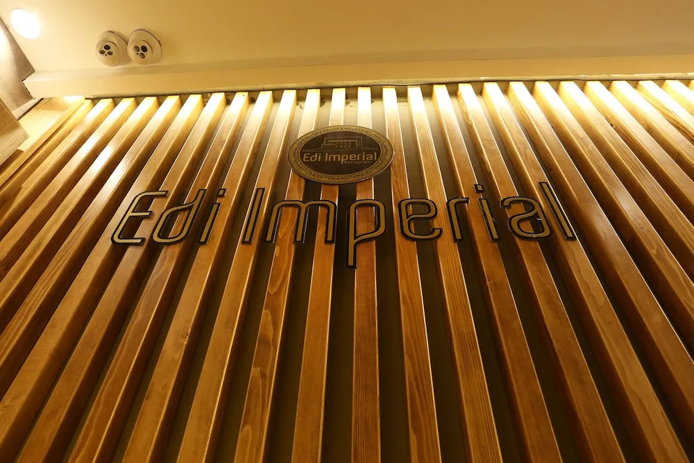 Saray Hotel