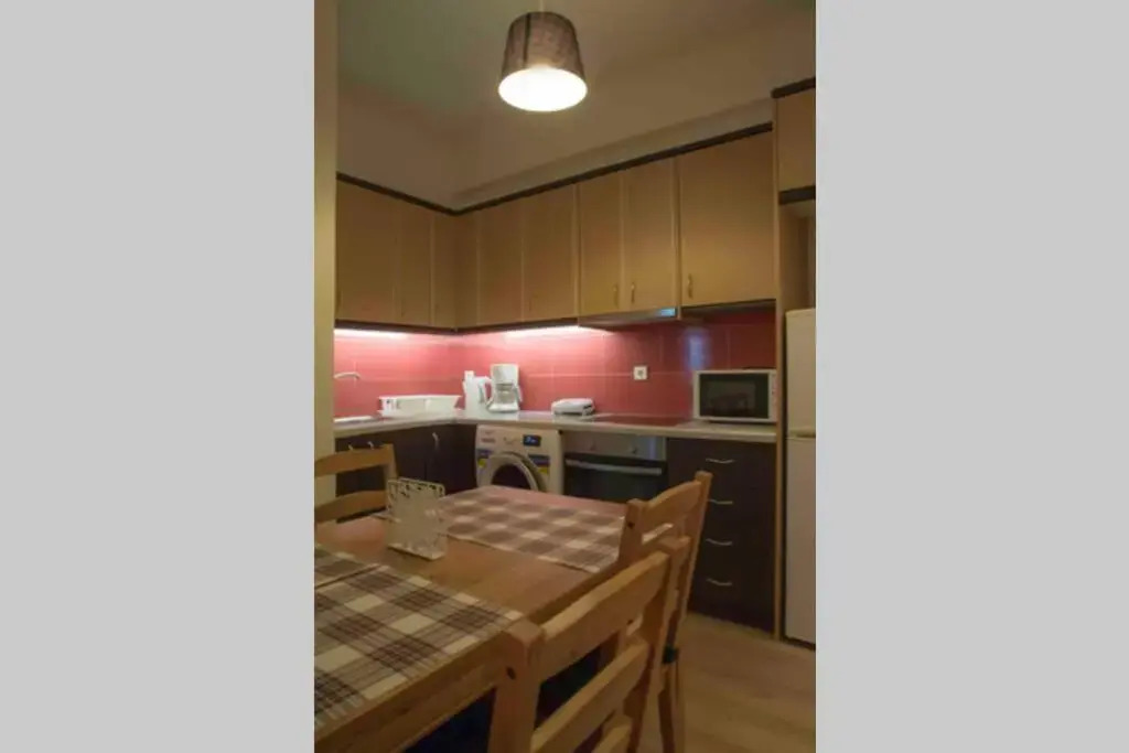 7 Steps Apartment Metro Syggrou Fix near Acropolis