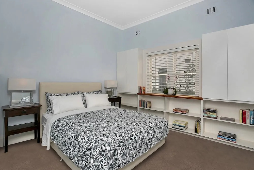 Live the Bondi Lifestyle - BB002