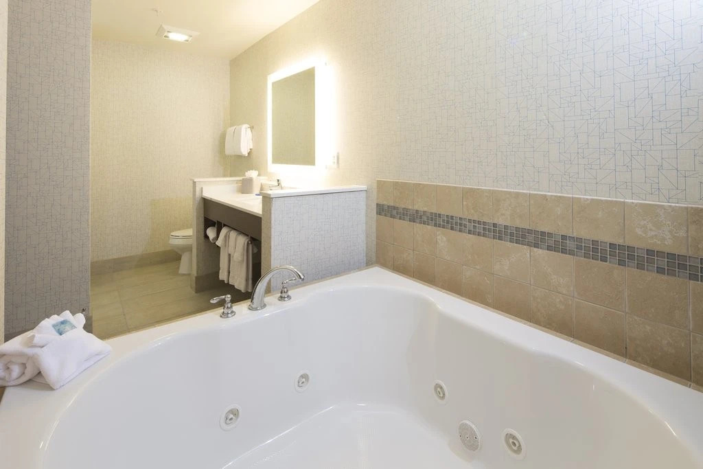 Holiday Inn Express & Suites - Portage by IHG