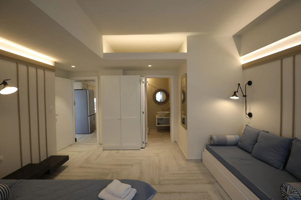 EOS Villa