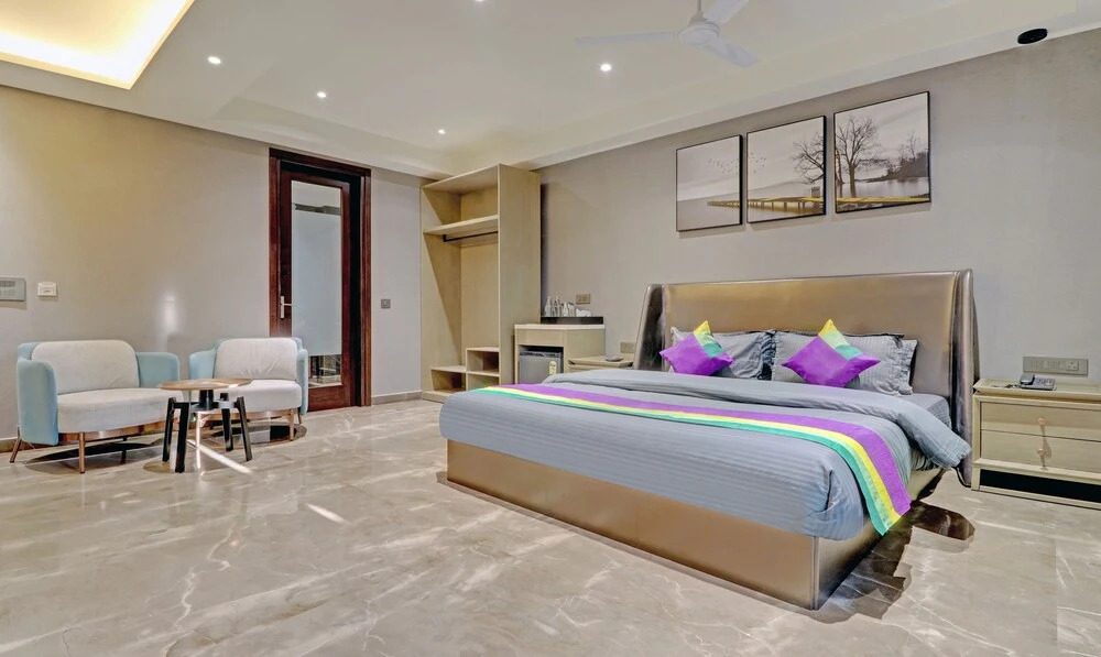 KRYC Luxury Living near Indraprastha Apollo Hospital