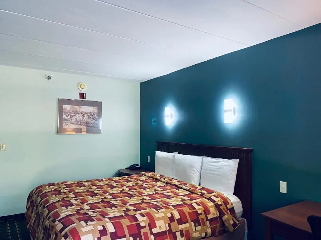 Excel Inn & Suites