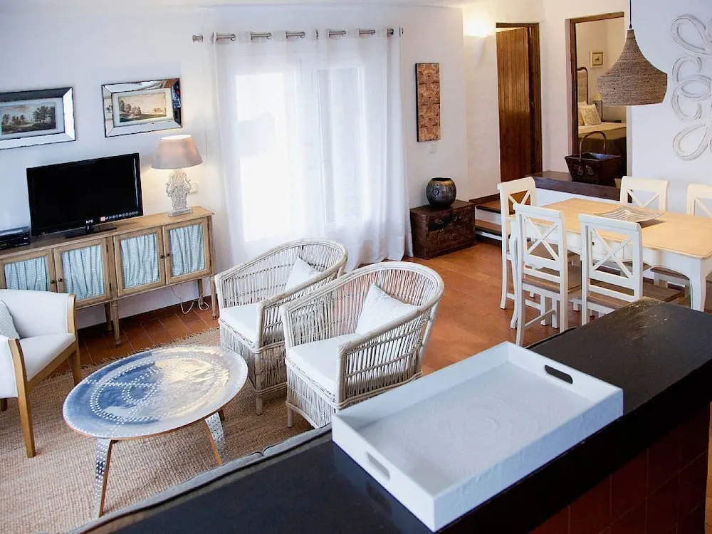 Bini Belin Villa de Lujo WIFI y Piscina