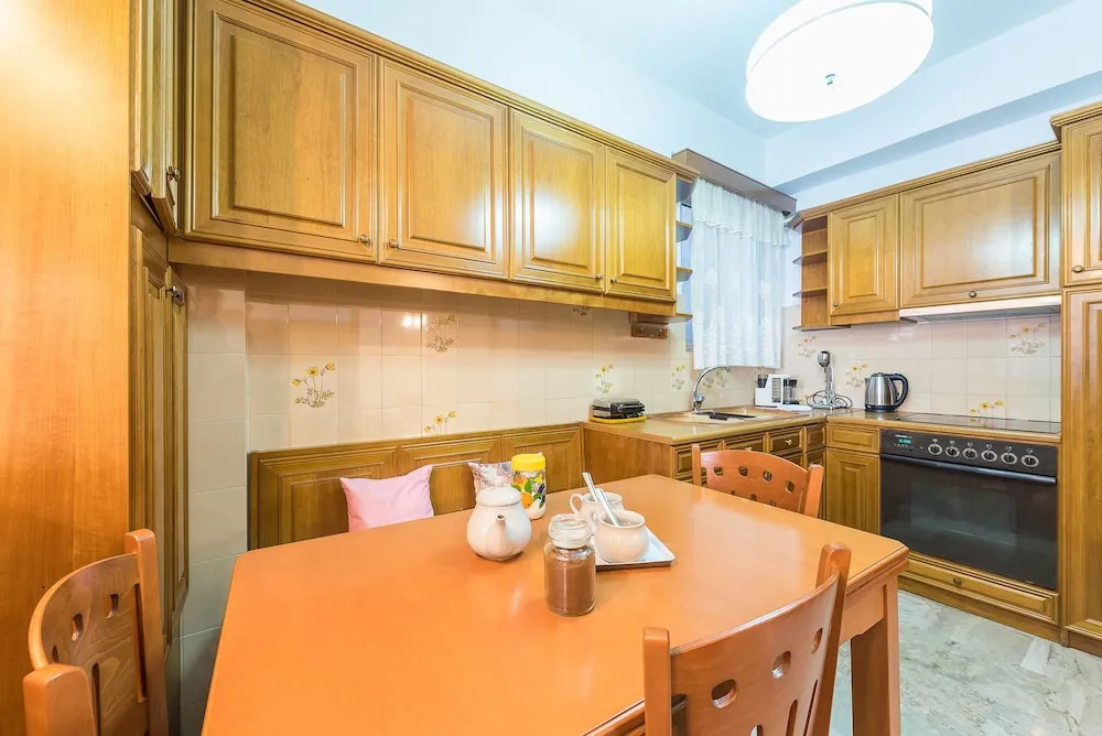 Vintage Acropolis Apartment